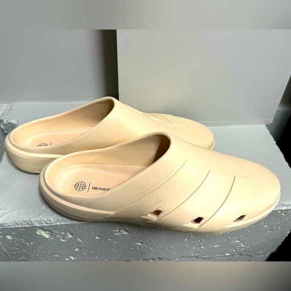 Adidas Adicane clog - men’s size 17 - Picture 1 of 3
